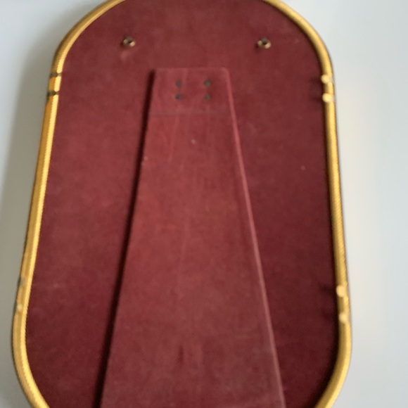 Vintage Elegant Gold Ornate Oval picture frame - Picture 9 of 16